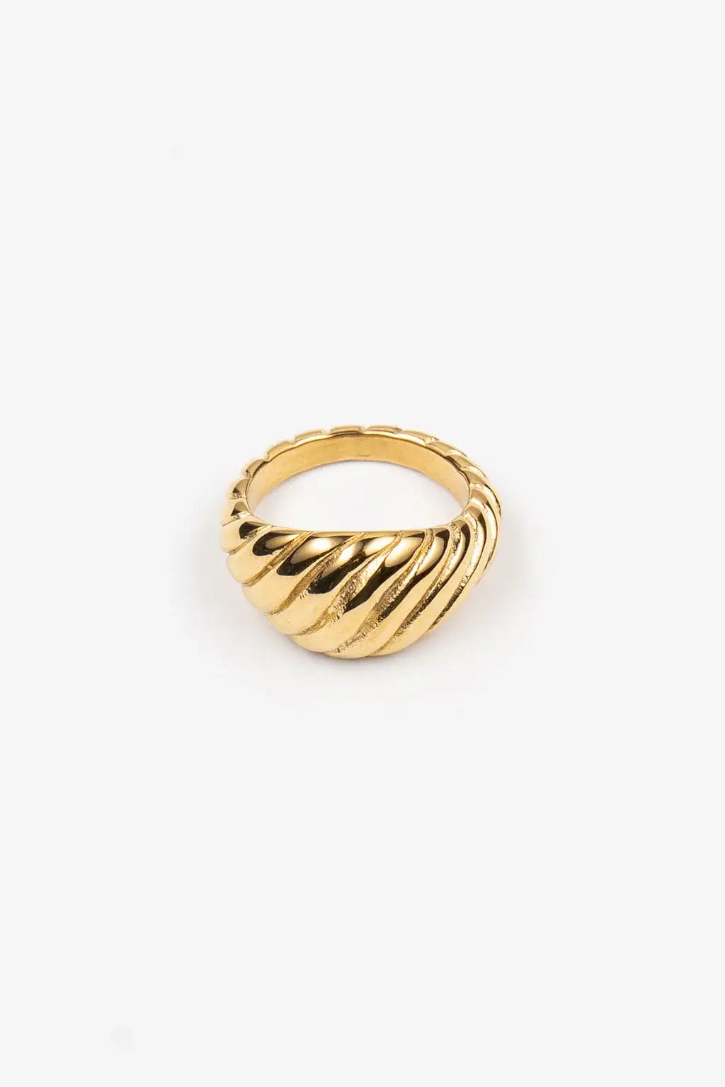 Big Twisted Ring