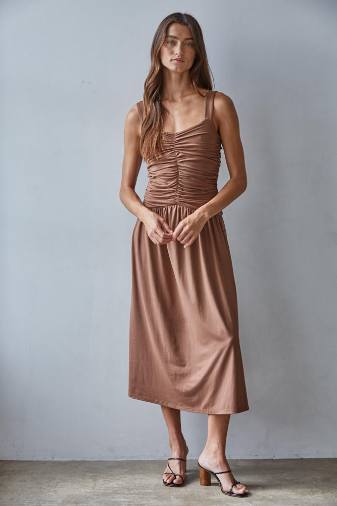 Lavinnea Shirred Maxi