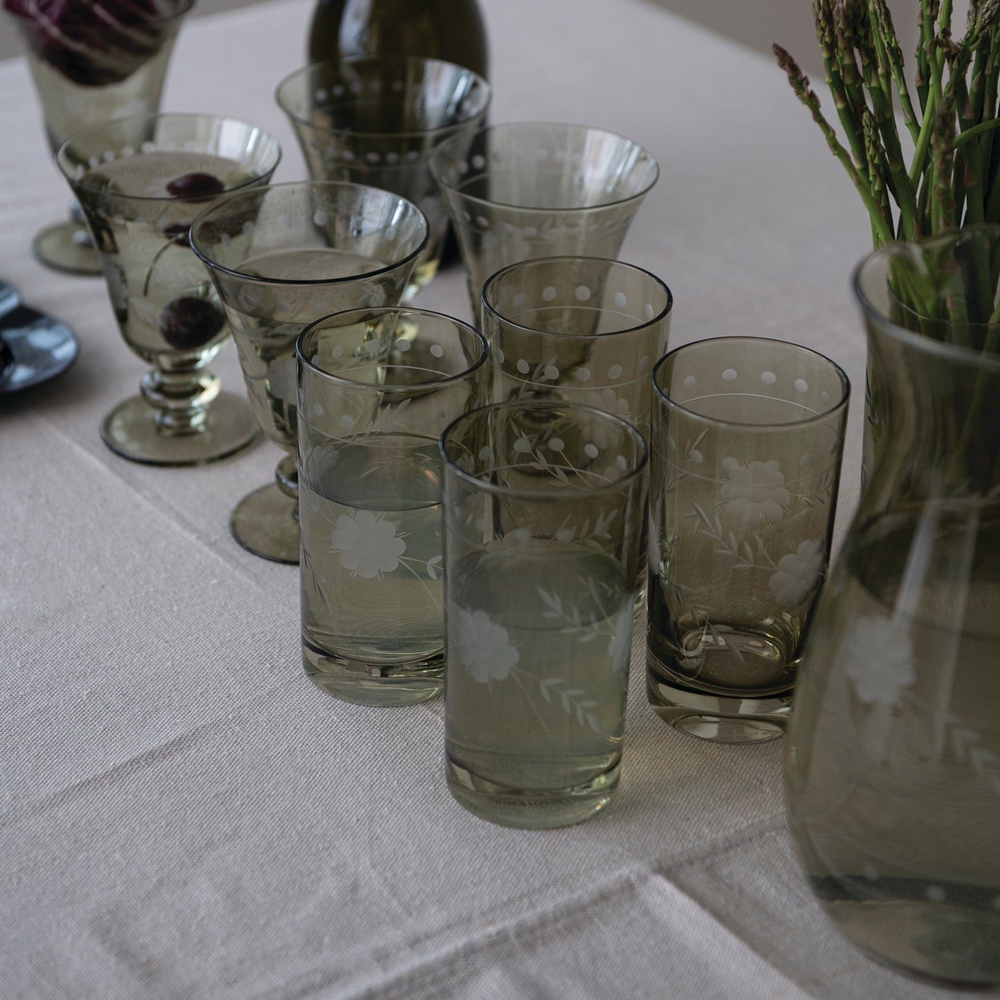 Floral Etched Wine Glass