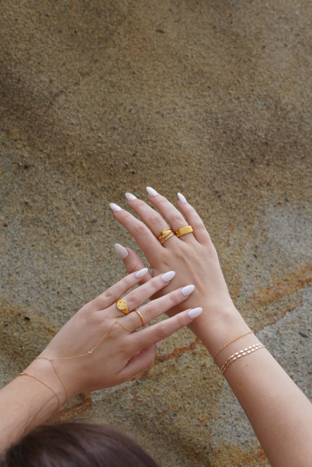 Hand Chain: CZ