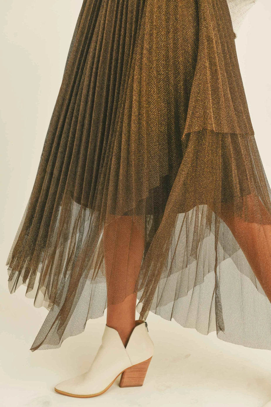 Metallic Mesh Pleated Skirt