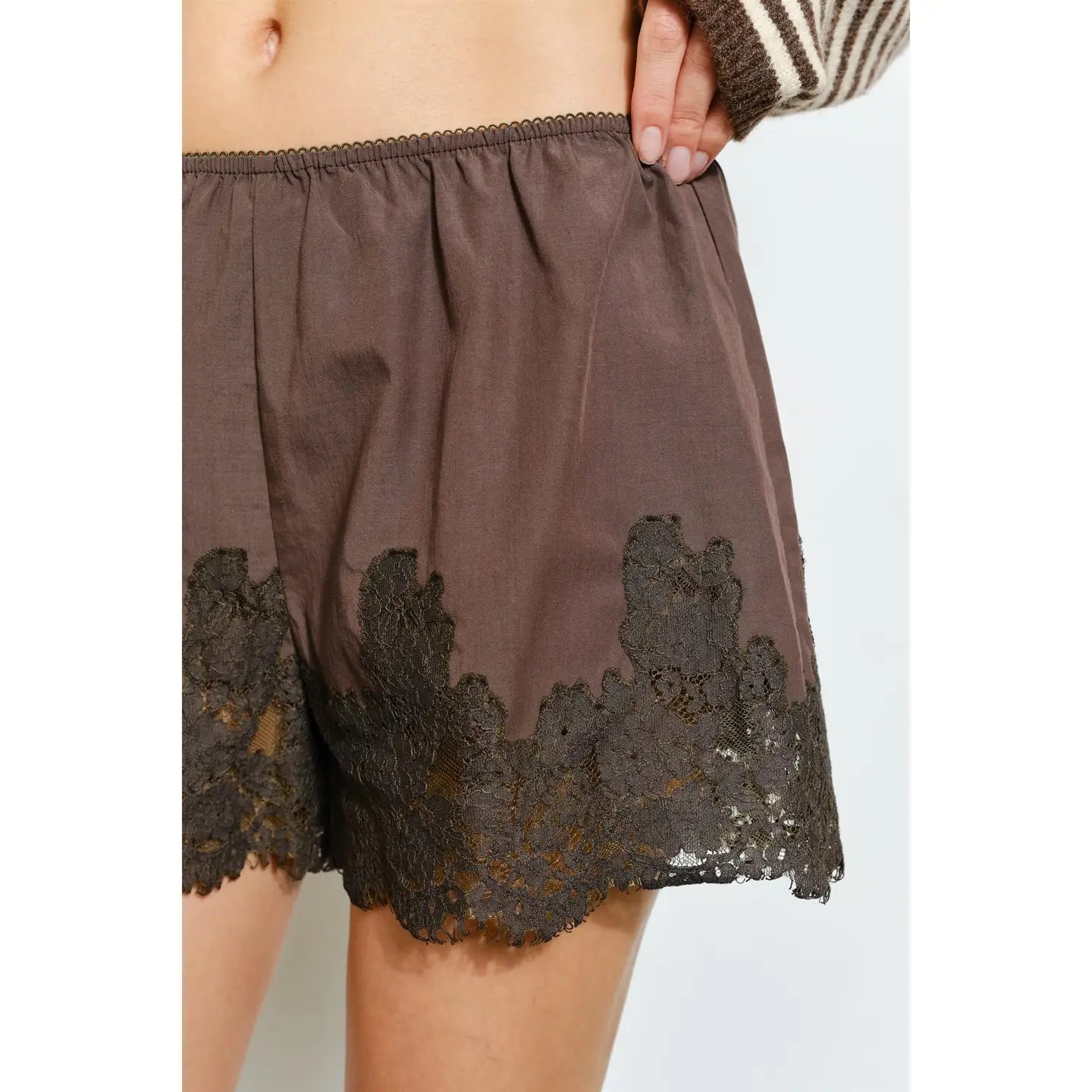 The Cosmo Lace Short