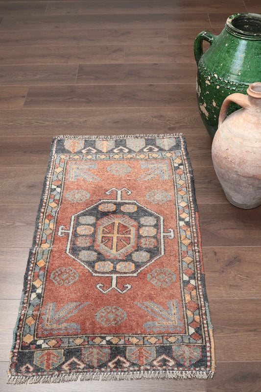 Leonie Vintage Turkish Rug