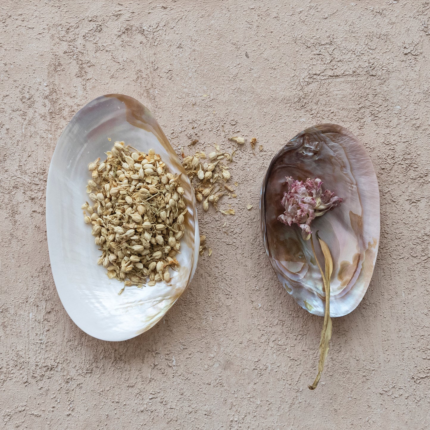 The Mrs. Pearl Dish