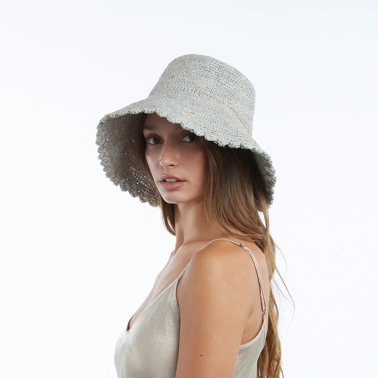 Lacey Raffia Bucket in Natural