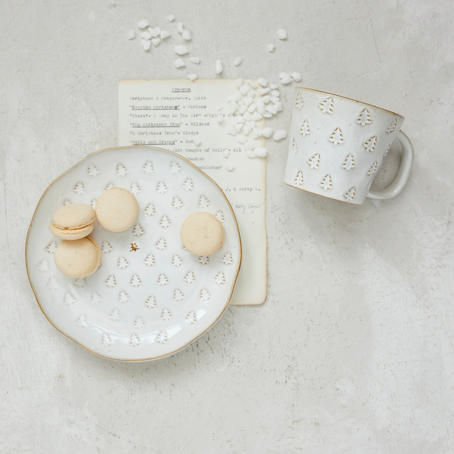 Embossed Tree Plate (Circular)