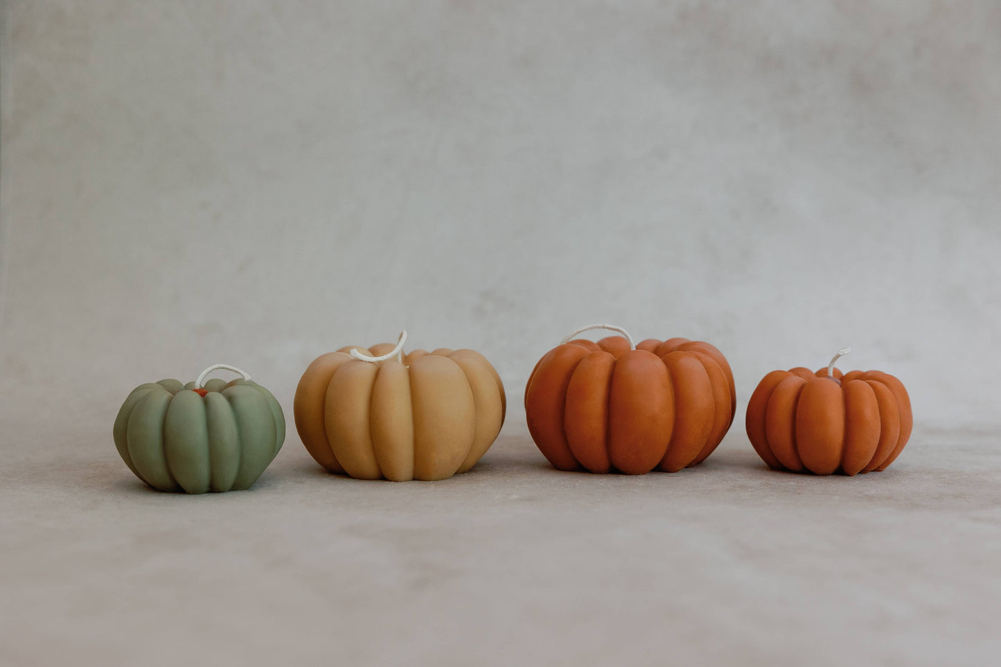 Fall Pumpkin candle, Halloween, Fall decor - small: Terracotta / Pumpkin Chai