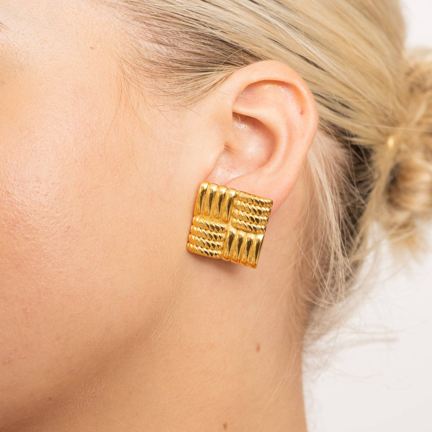 Statement Aspen Squared Studs