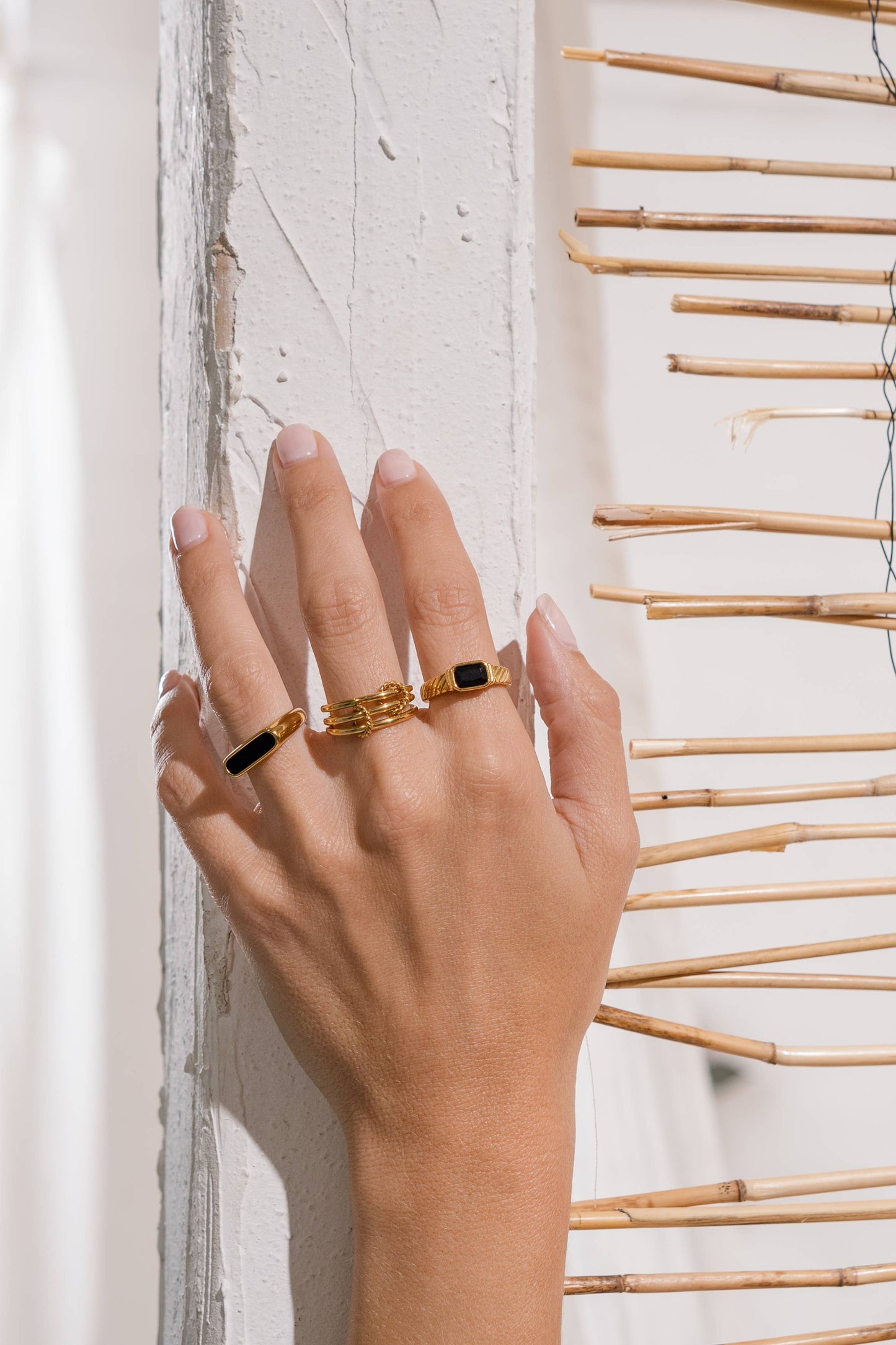 Black Stone Ring Twisted