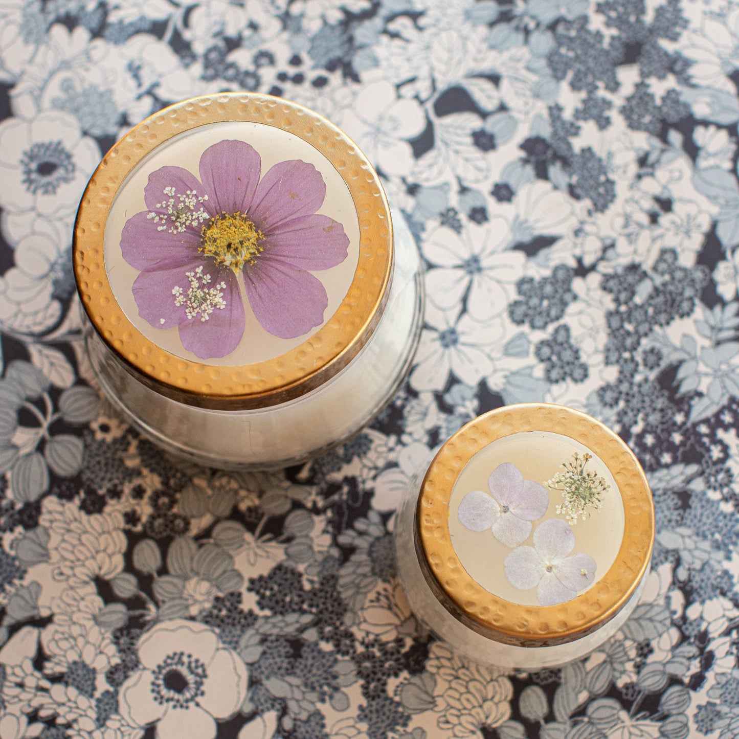 Coastal Vanilla Medium Pressed Floral Candle