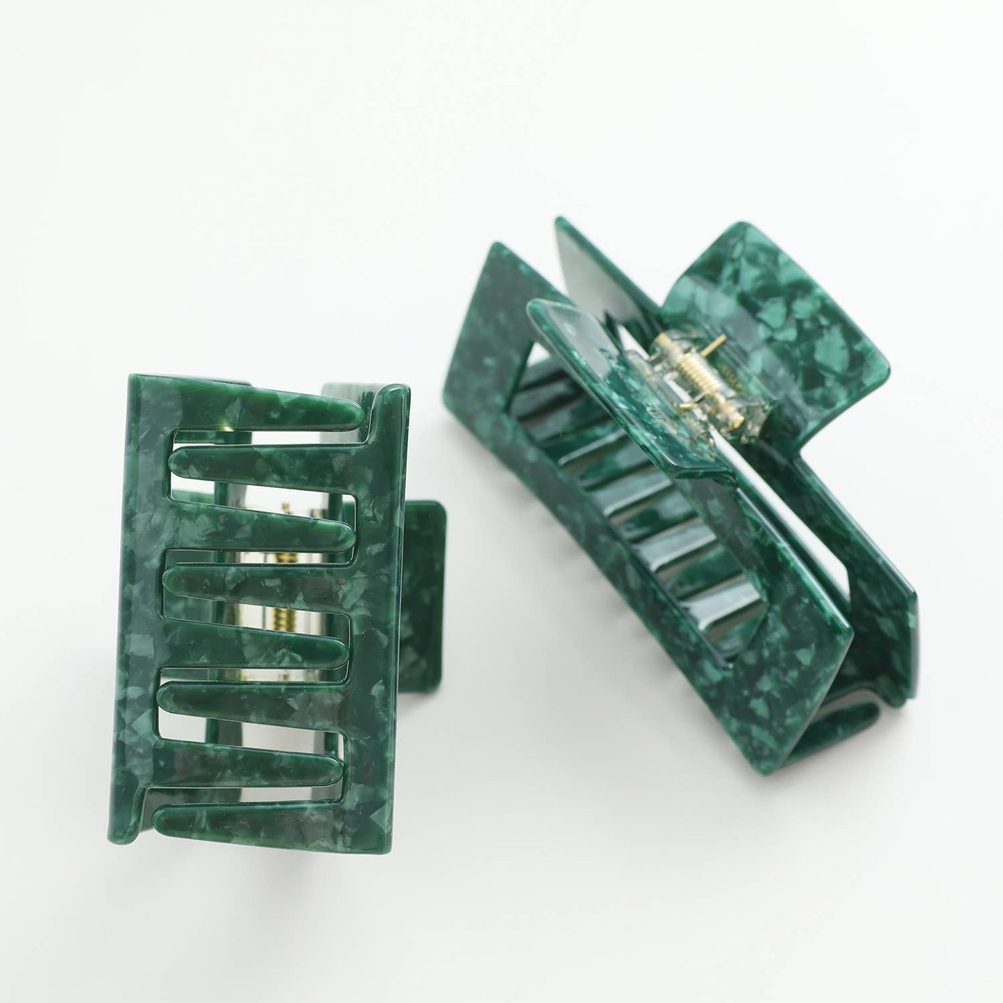 Evergreen Pine Clip